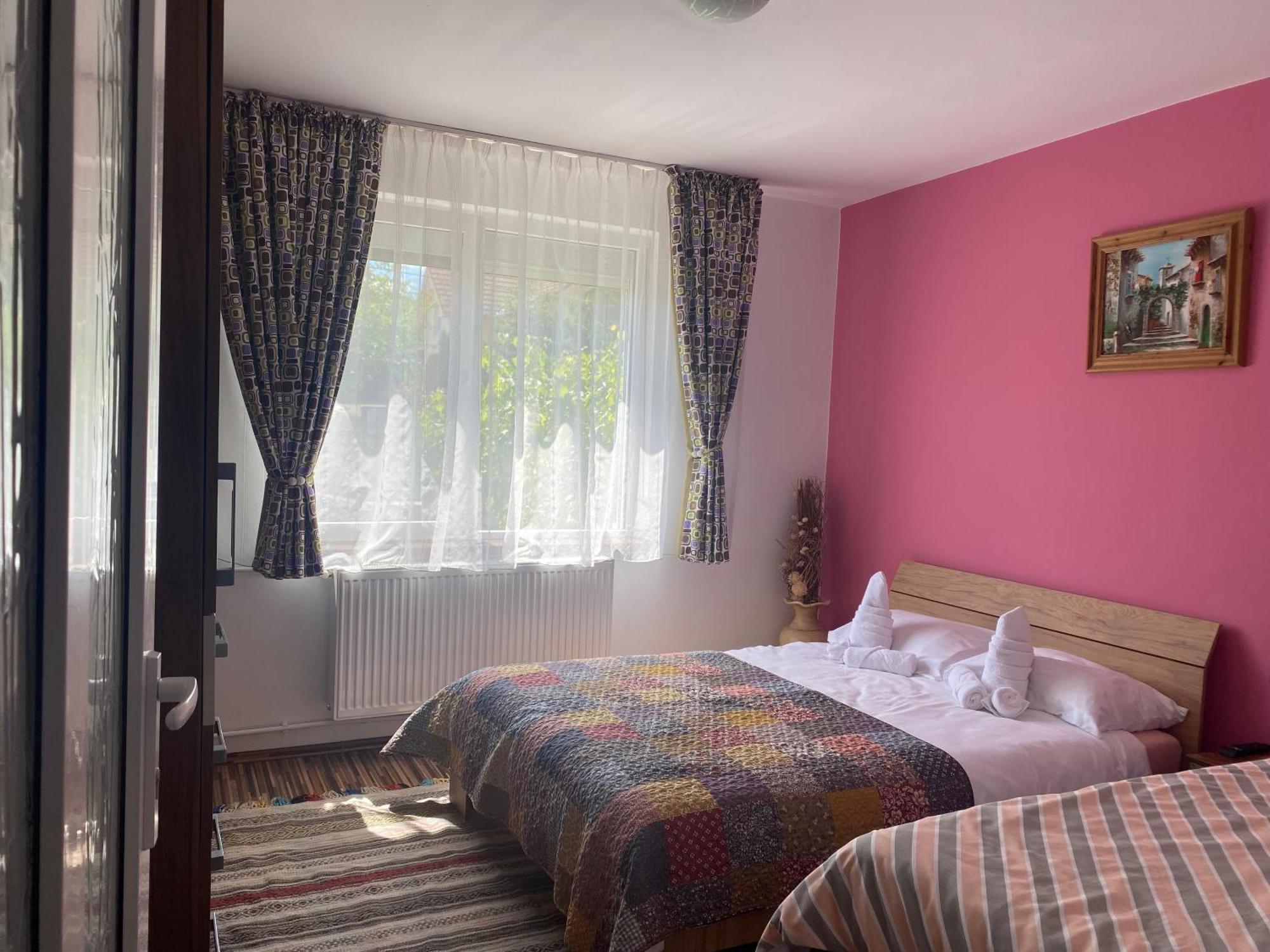 Casa Maya Oradea Bagian luar foto